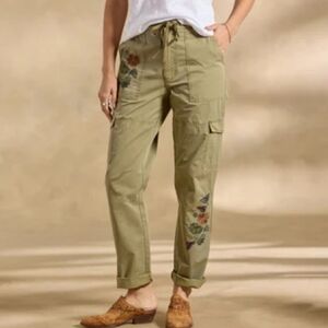 Sundance Embroidered Floral Cargo Pants 10